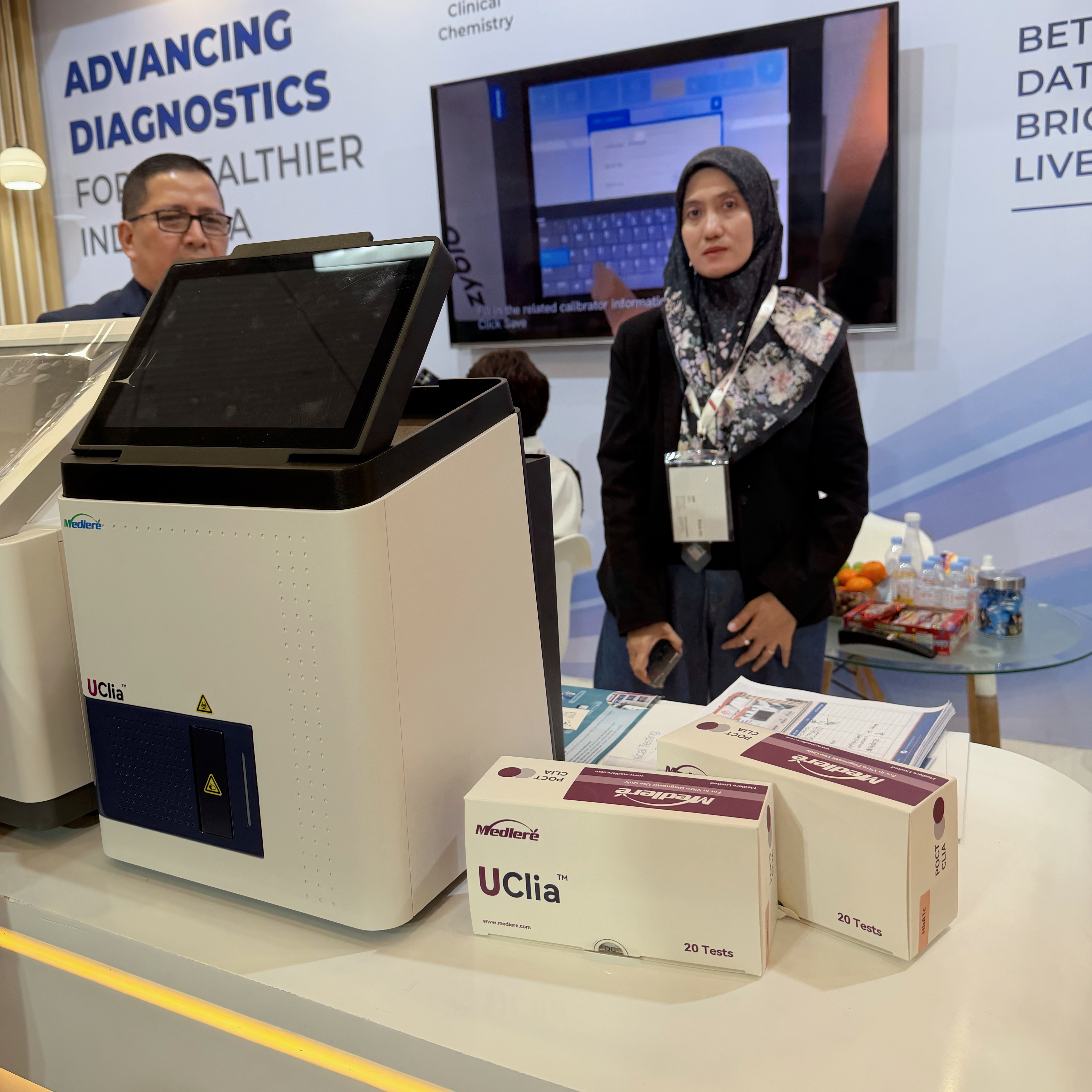 chemiluminescence immunoassay analyzer